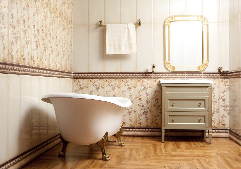 Плитка с цветочными узорами в ванной комнате в стиле Прованс: история в каждом предмете